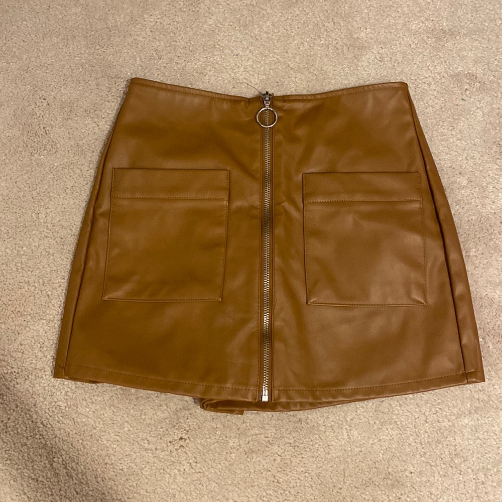 Forever 21 Pleather skort NWT